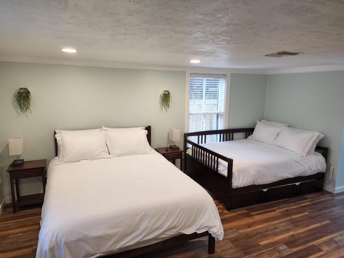 Cozy Hideaway In The Duck Pond Area Of Apartment Gainesville